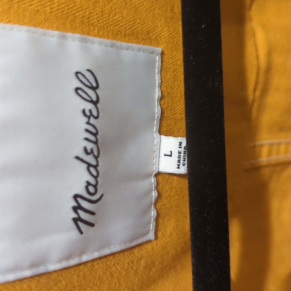 Yellow Jacket - Picture 2 of 4